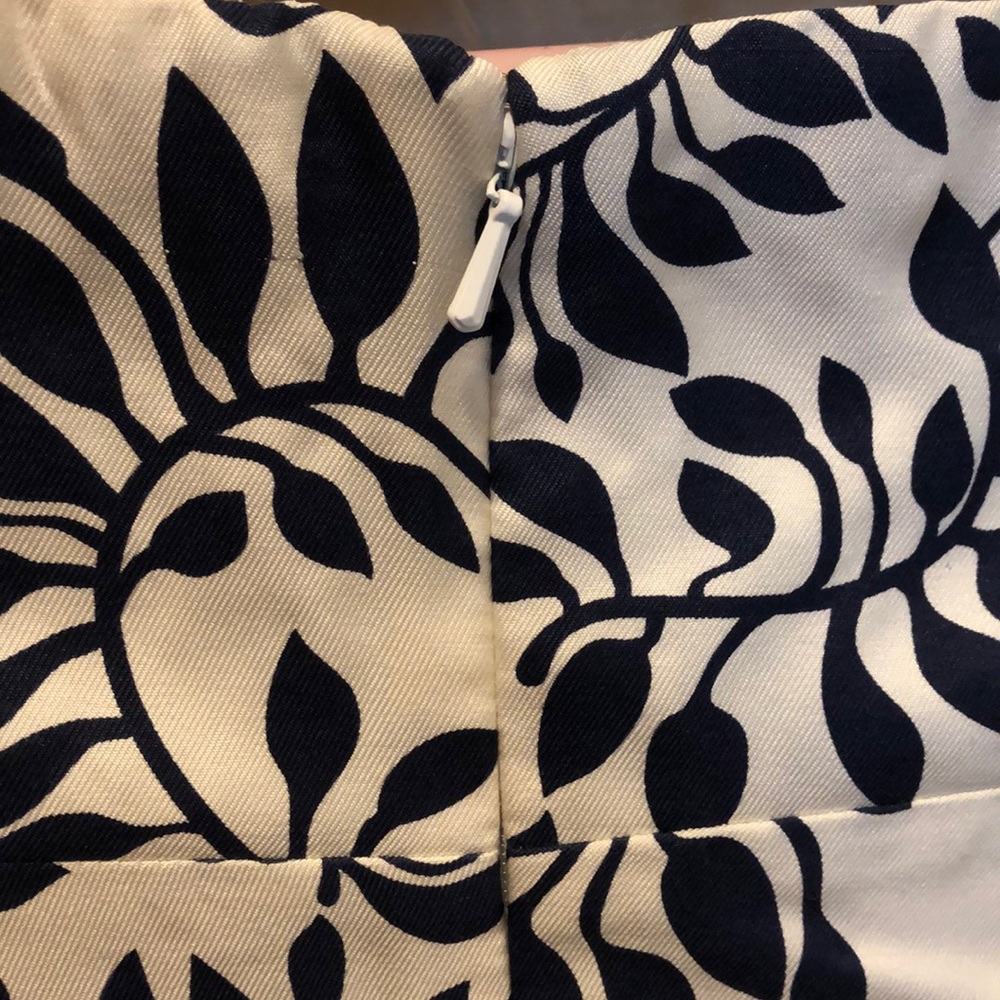 Vineyard Vines navy and cream dress - Picture 2 of 6
